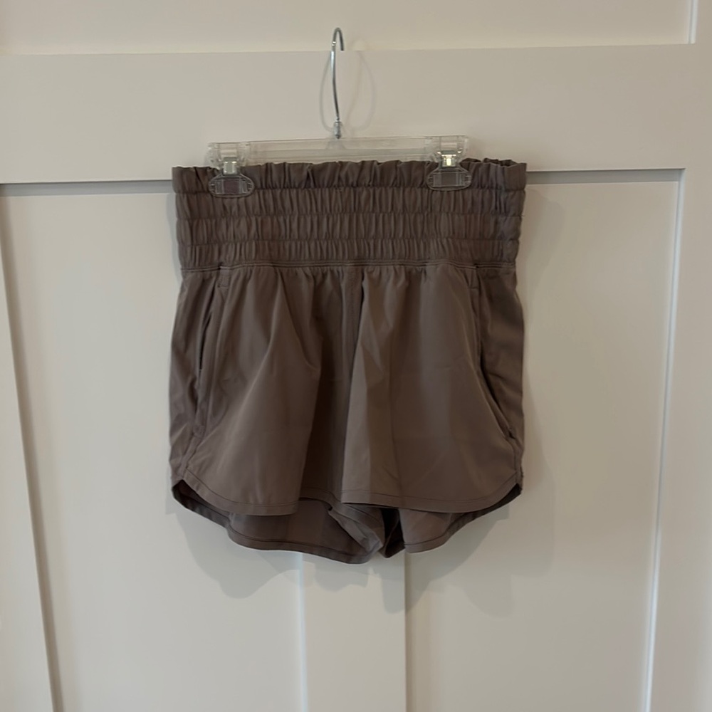 Abercrombie YPB motionTEK unlined high-rise workout short